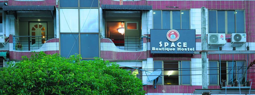 Space Boutique Hostel Yangon Dış mekan fotoğraf