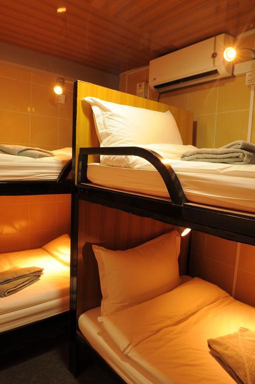 Space Boutique Hostel Yangon Oda fotoğraf