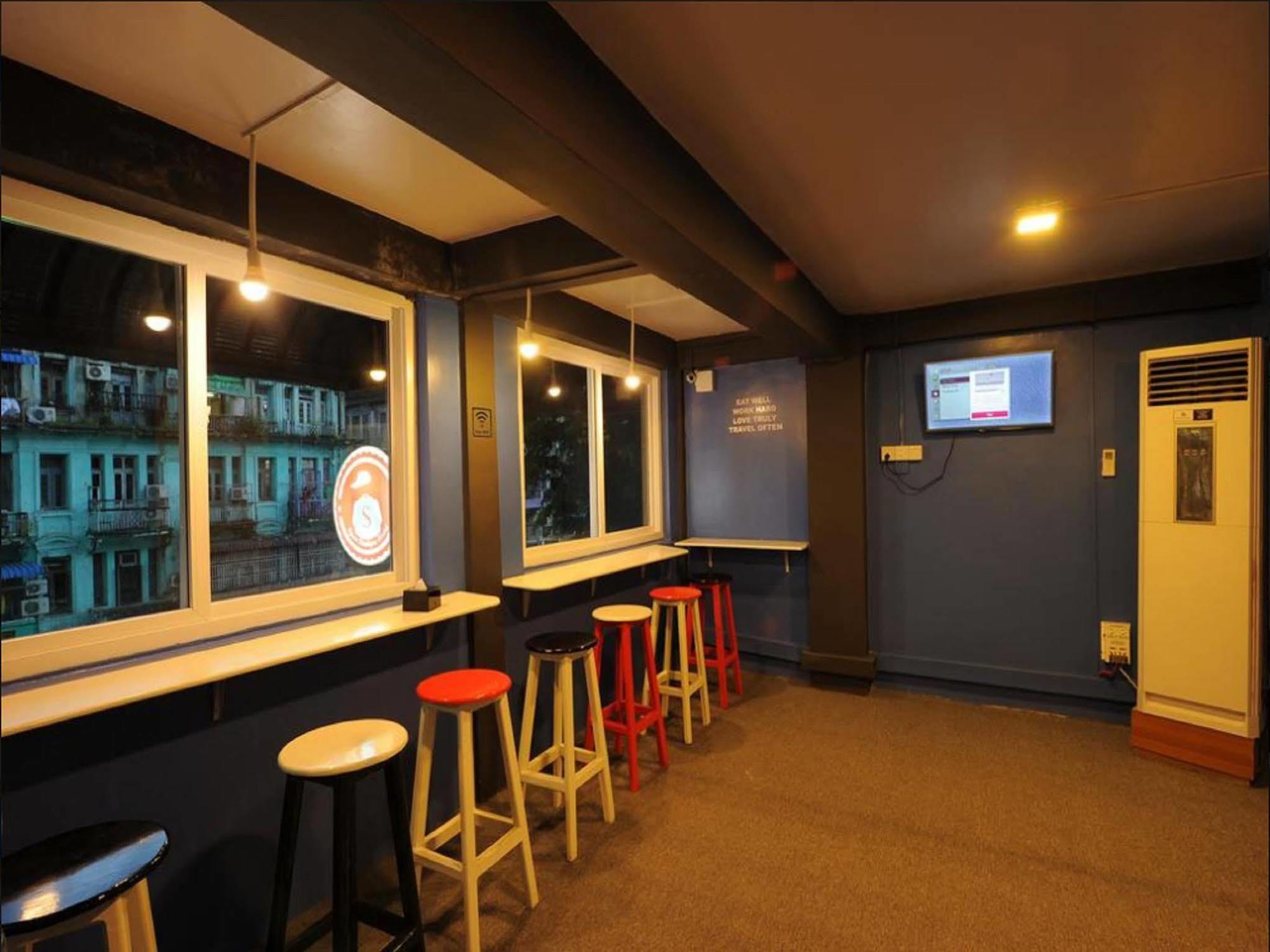 Space Boutique Hostel Yangon Dış mekan fotoğraf