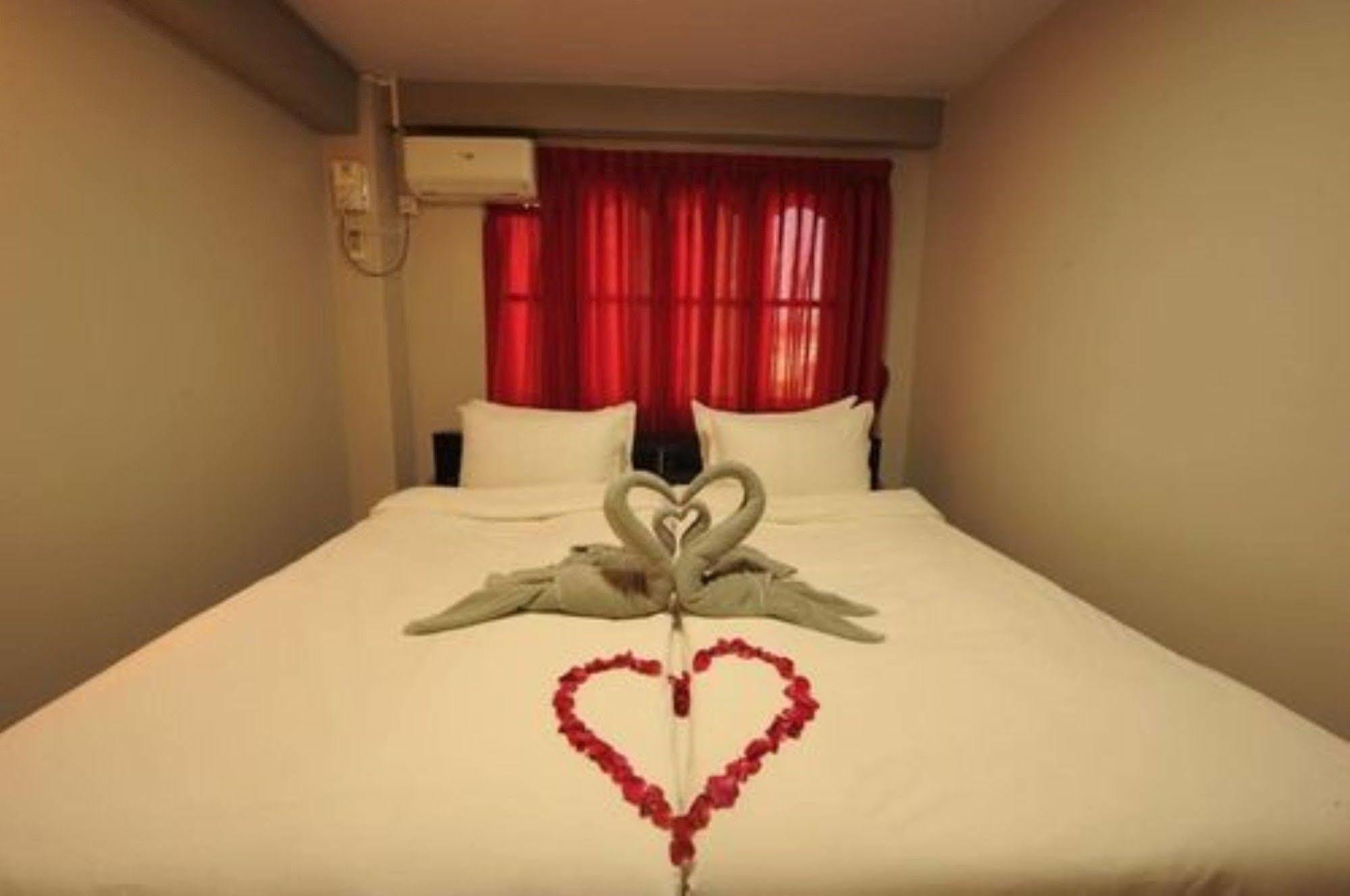 Space Boutique Hostel Yangon Dış mekan fotoğraf