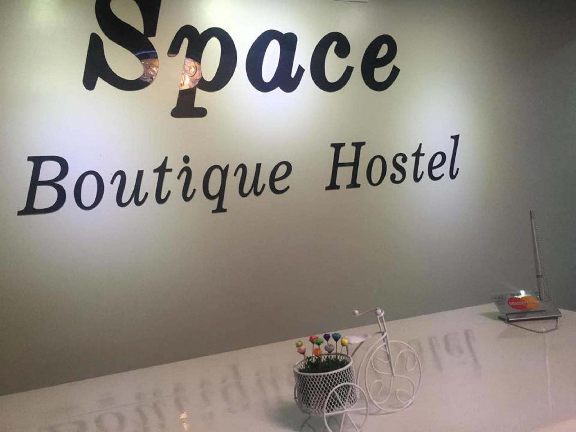 Space Boutique Hostel Yangon Dış mekan fotoğraf